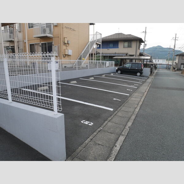 駐車場 (駐車場)