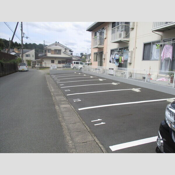 駐車場 (駐車場)