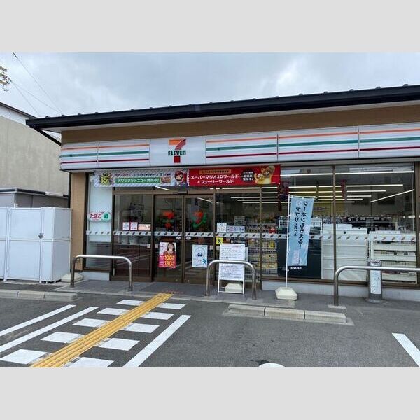 現地周辺 (セブンイレブン)