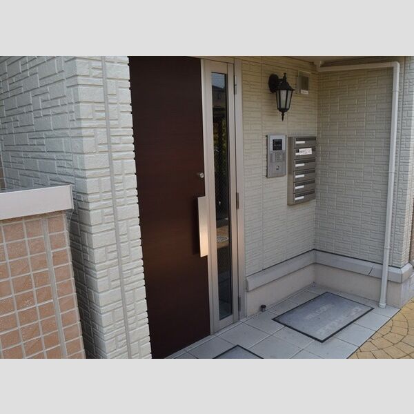 エントランス (エントランス)