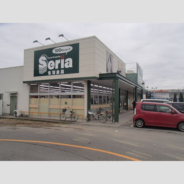 現地周辺 (100円ショップセリア篠山店(220m))