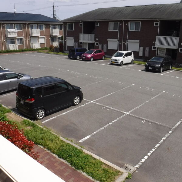 駐車場 (駐車場)