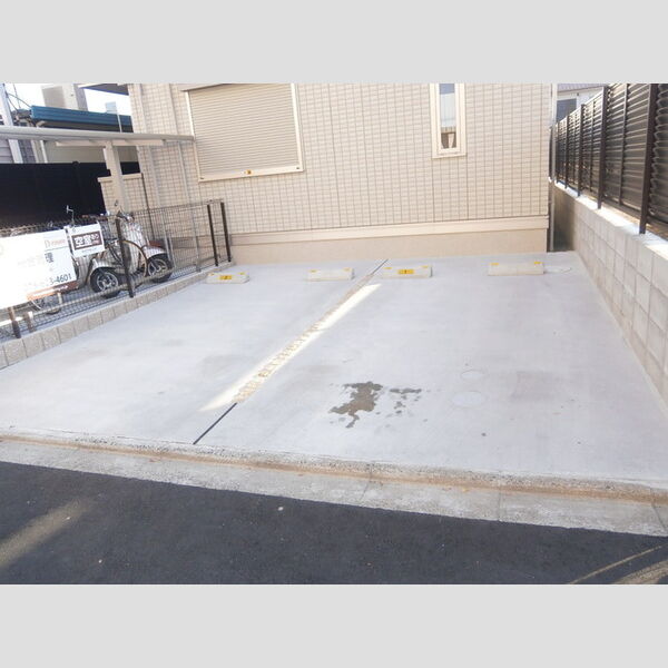 駐車場 (駐車場)