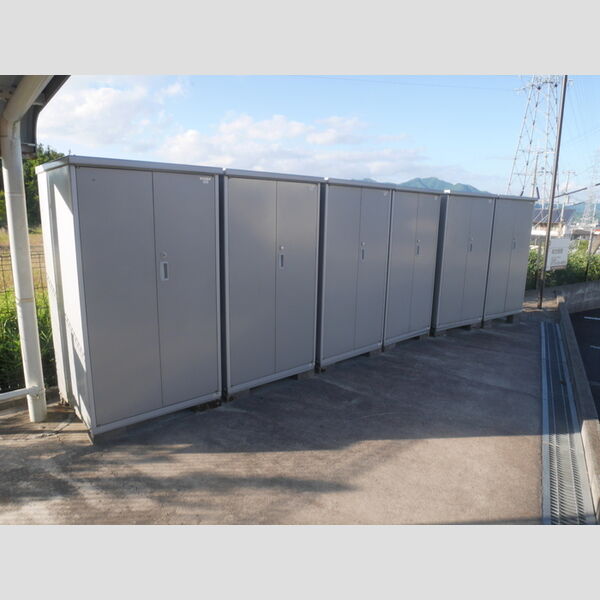 現地周辺 (物置)