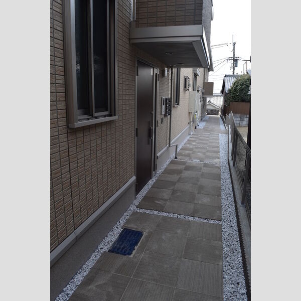 エントランス (アプローチ)