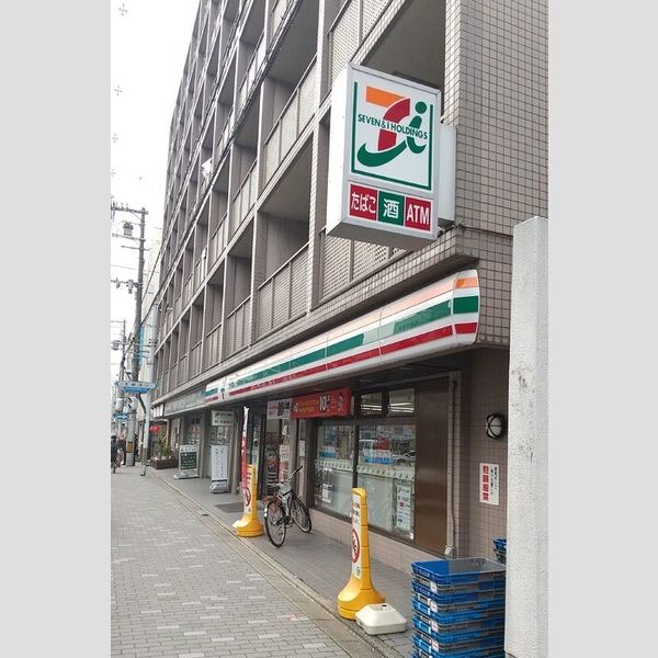 現地周辺 (セブンイレブン京都烏丸丸太町西店(247m))