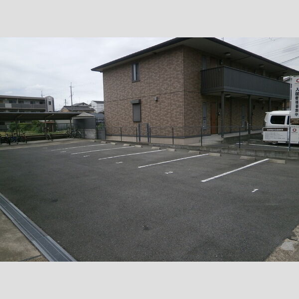 駐車場 (駐車場)