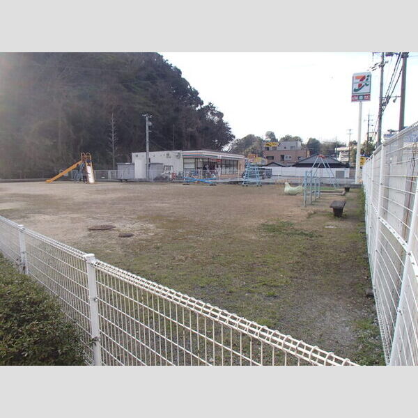 現地周辺 (東門公園)
