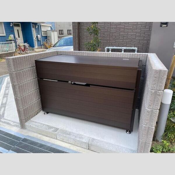 現地周辺 (ゴミ置き場)