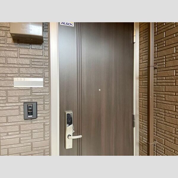 エントランス (エントランス)