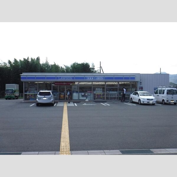 現地周辺 (ローソン篠山東岡屋店(1097m徒歩14分))