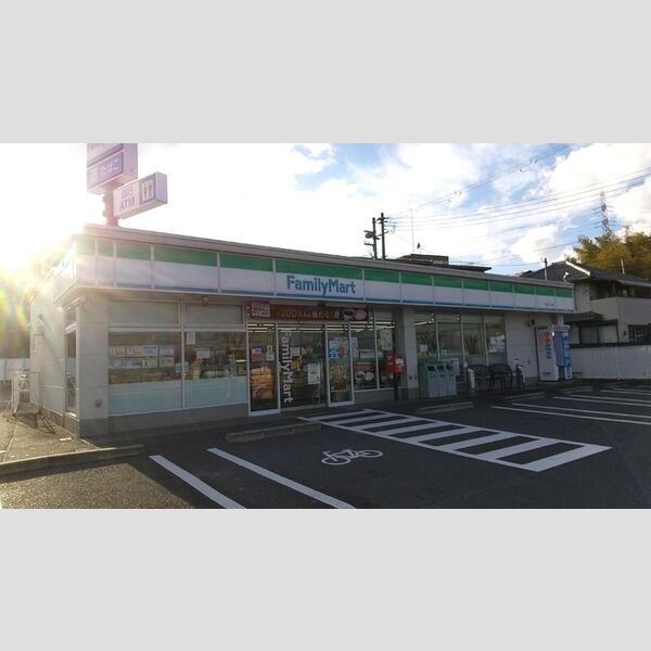 現地周辺 (ファミリーマート京田辺大住店)