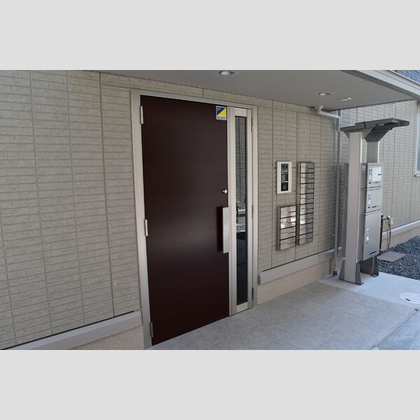 エントランス (エントランス)