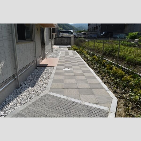 現地周辺 (ロビー)