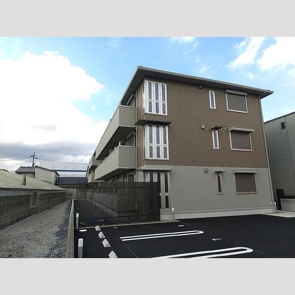 建物外観 (外観写真)