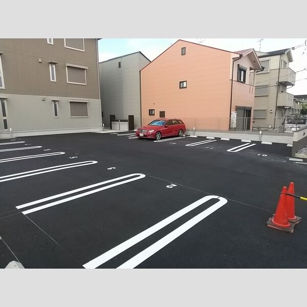 駐車場 (駐車場)