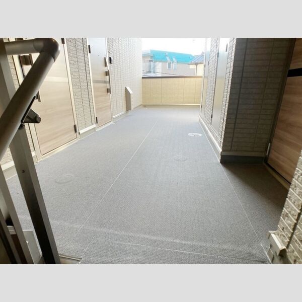 エントランス (エントランス)