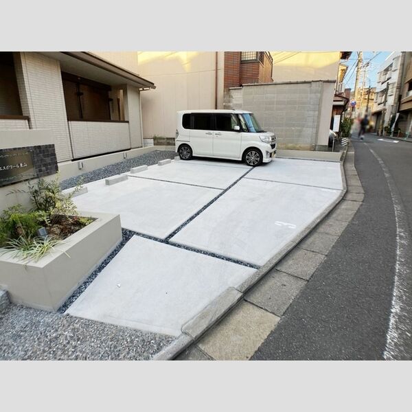 駐車場 (駐車場)