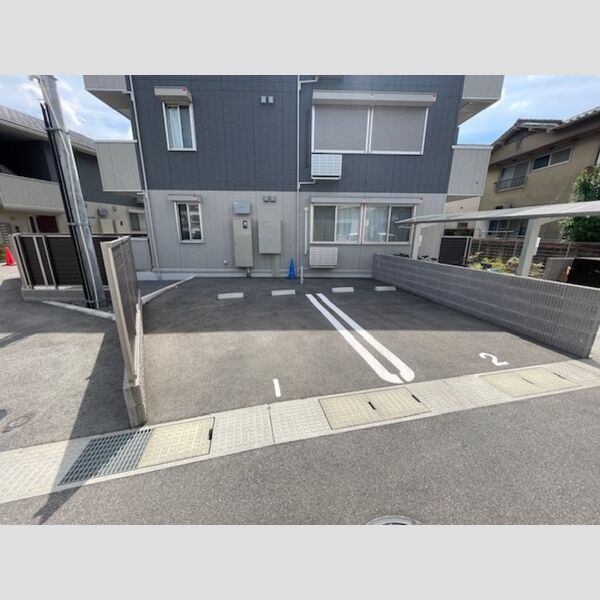 駐車場 (駐車場)