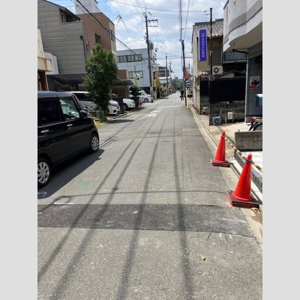 現地周辺 (前面道路)