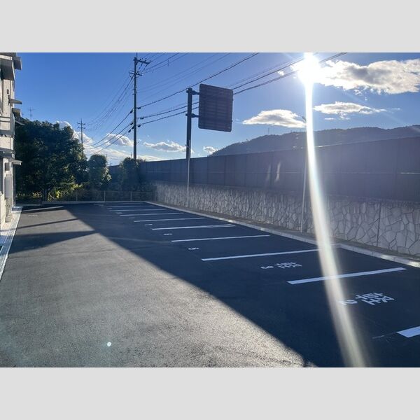 駐車場 (駐車場)