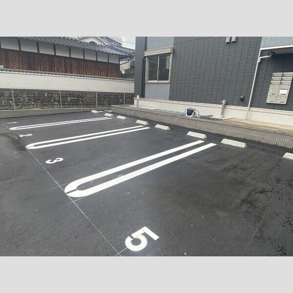 駐車場 (駐車場)