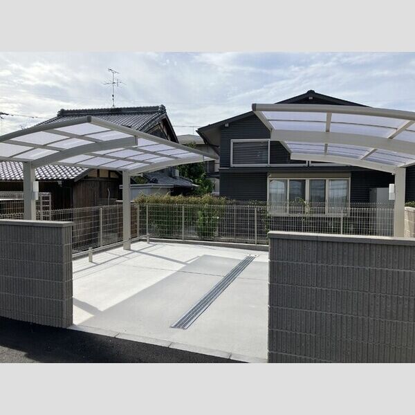 現地周辺 (駐輪場)