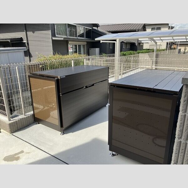 現地周辺 (ゴミ置場)