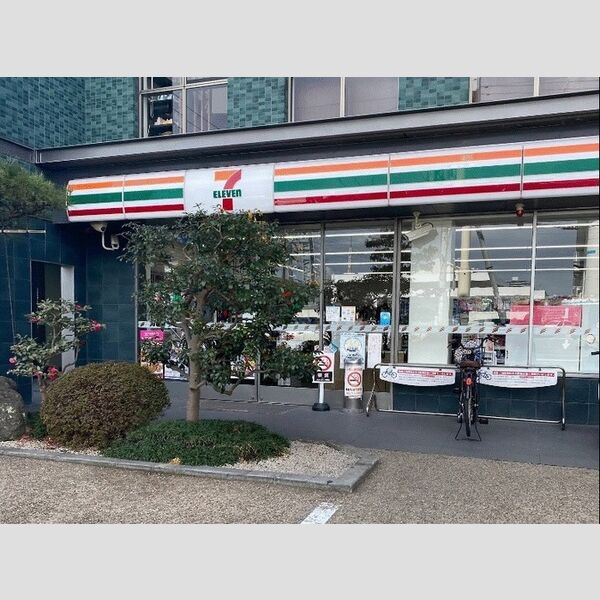 現地周辺 (セブンイレブン宇治京阪木幡駅前店)