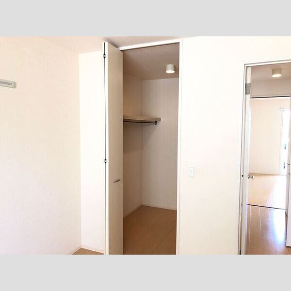 収納 (ウォークインクローゼット)