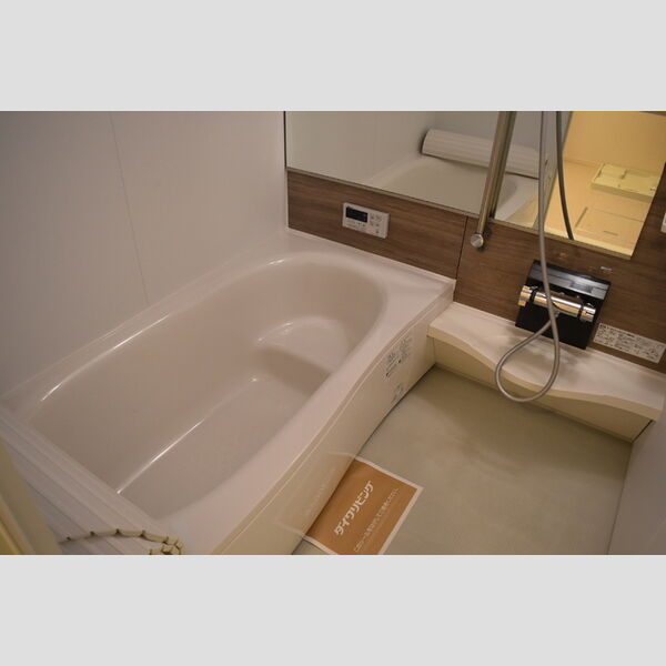 バス (1坪タイプ浴室・追焚給湯&浴室換気乾燥機付き)