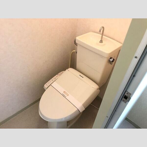 トイレ (温水洗浄便座)