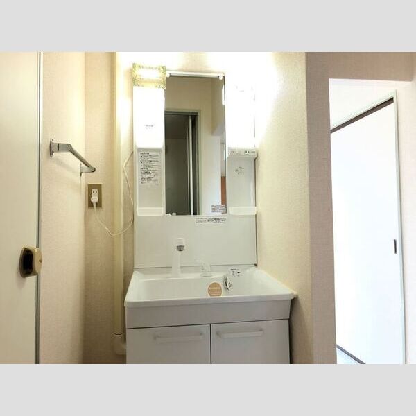 洗面所 (洗髪洗面化粧台)