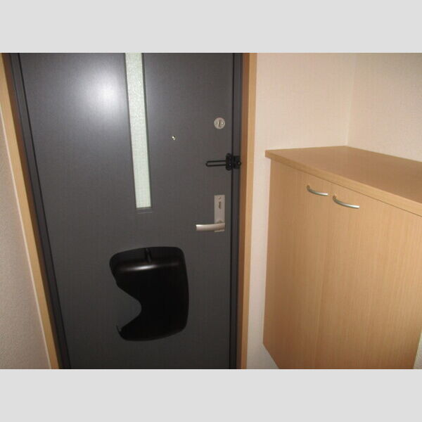 玄関 (玄関・下駄箱)