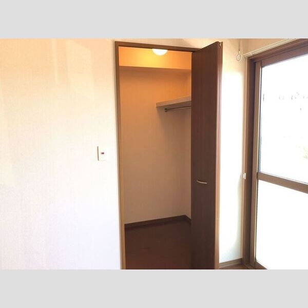 収納 (ウォークインクローゼット)