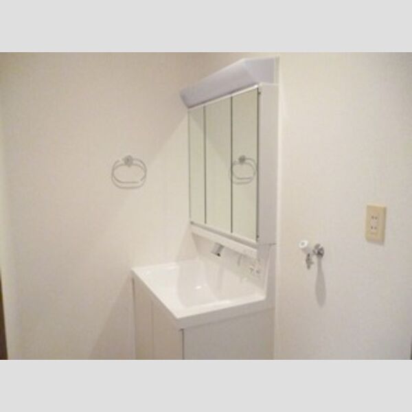 洗面所 (洗髪洗面化粧台)