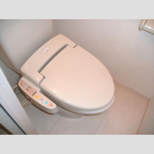 トイレ (103:温水洗浄便座)