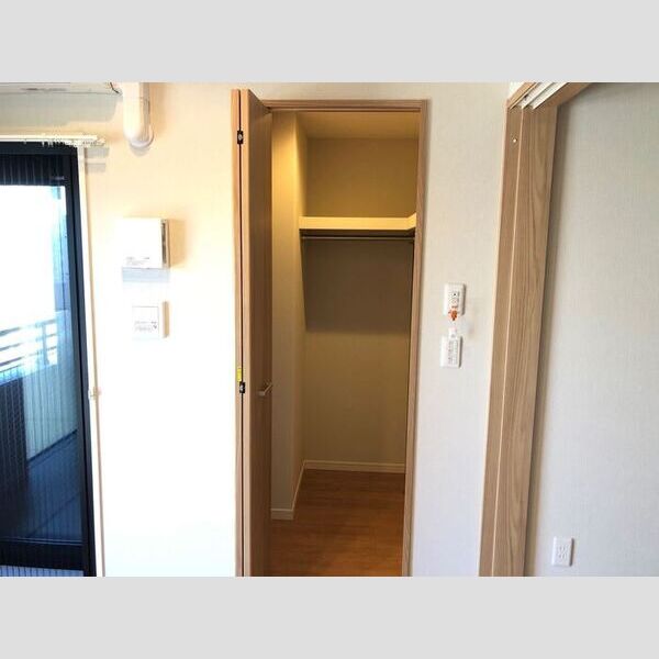 収納 (ウォークインクローゼット)