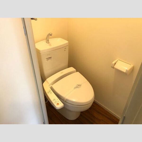 トイレ (温水洗浄便座)