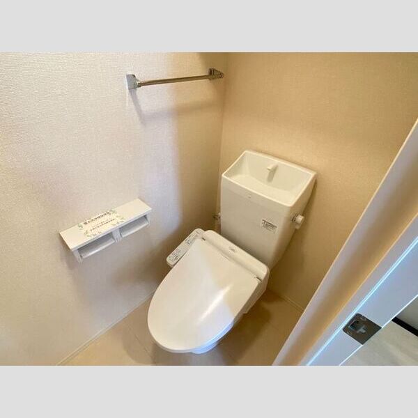 トイレ (温水洗浄便座)