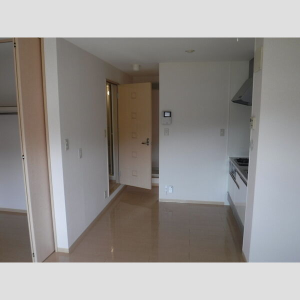 その他 (キッチン前)