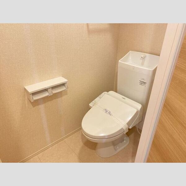 トイレ (温水洗浄便座)