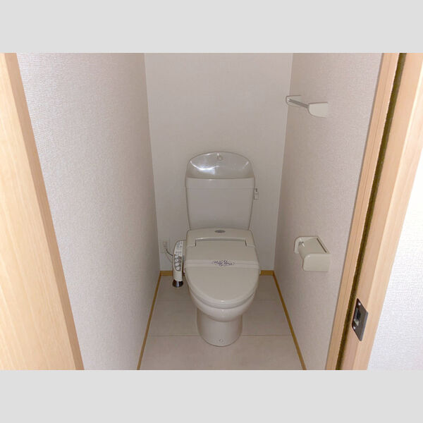 トイレ (温水洗浄便座)