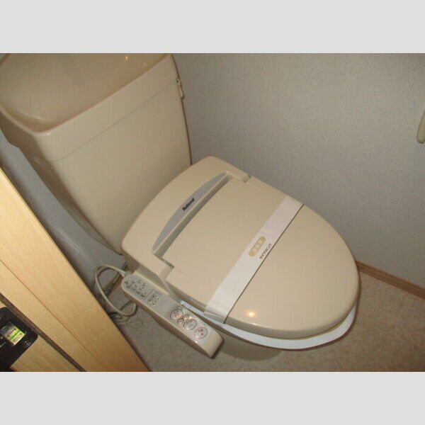 トイレ (温水洗浄暖房便座)