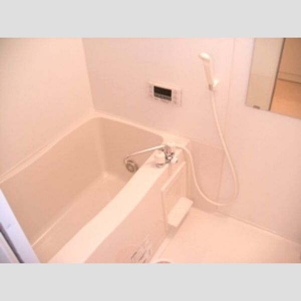 バス (102:浴室(追焚給湯 有))