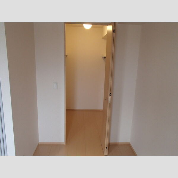 収納 (ウォークインクローゼット)