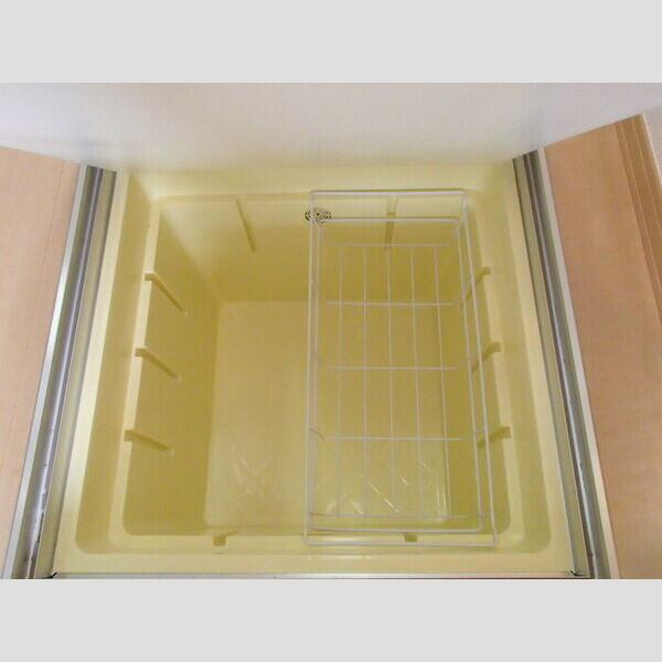 その他 (床下収納)