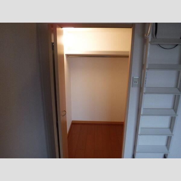 収納 (ウォークインクローゼット)