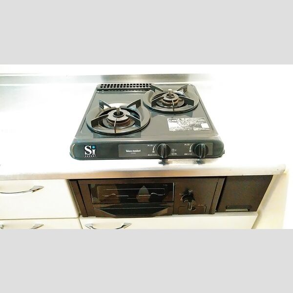 キッチン (2口コンロ)