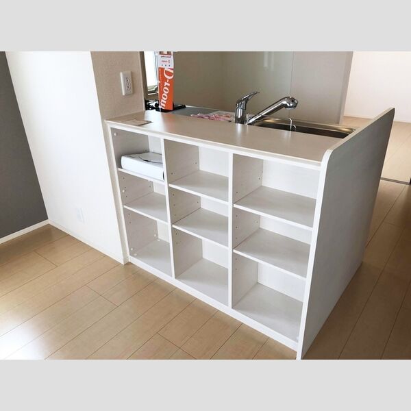 その他 (収納棚)